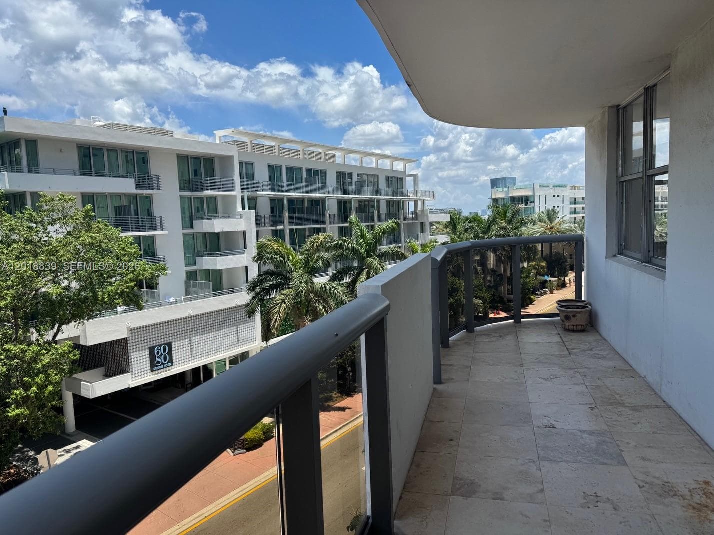 A12018839 — Miami Beach — 7
