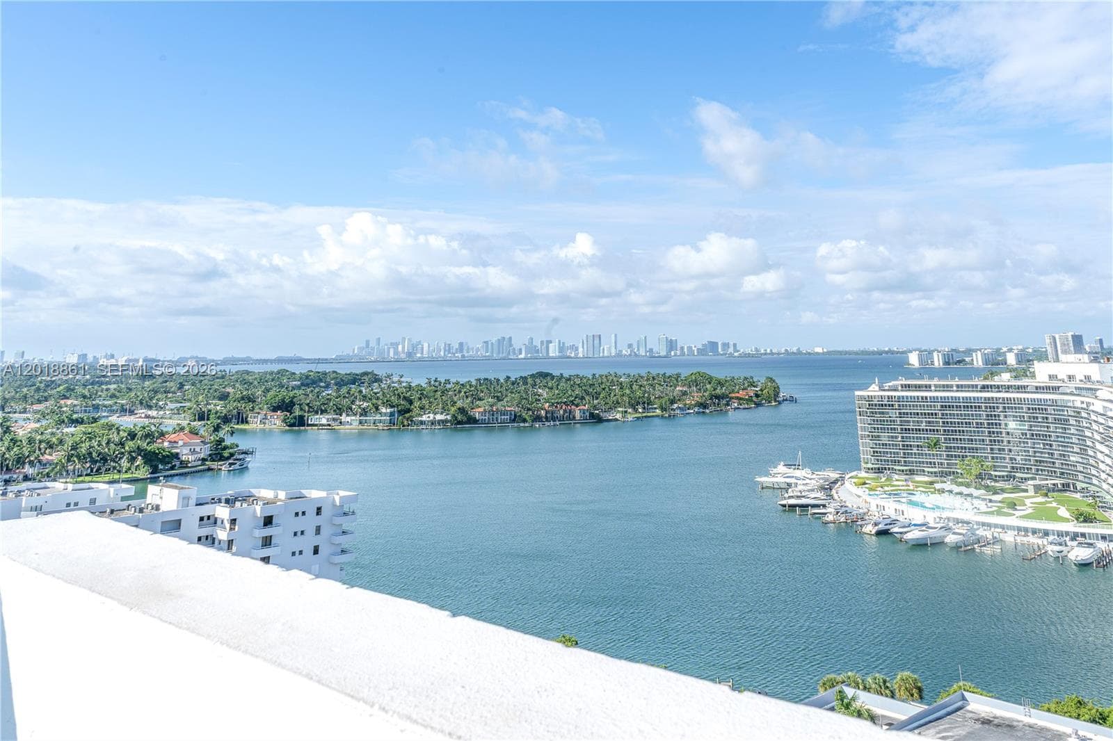 A12018861 — Miami Beach — 23