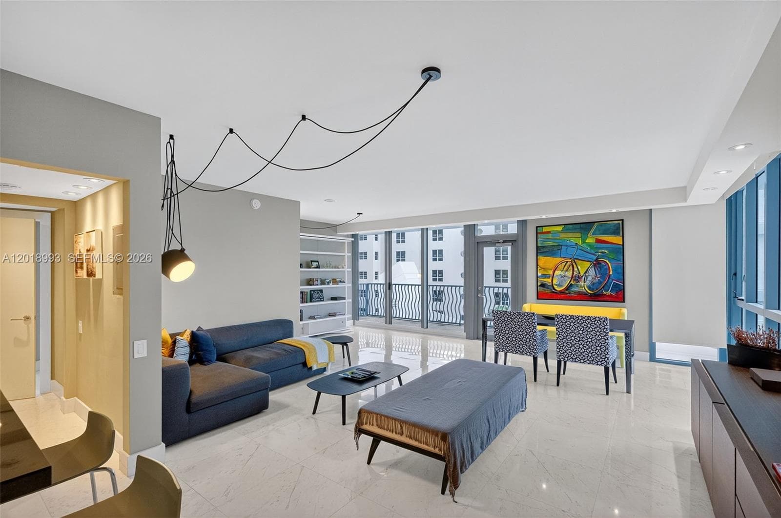 A12018993 — Miami Beach