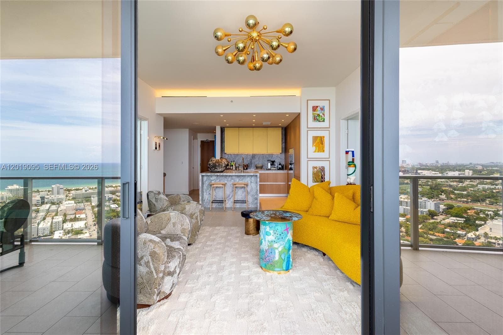 A12019095 — Miami Beach