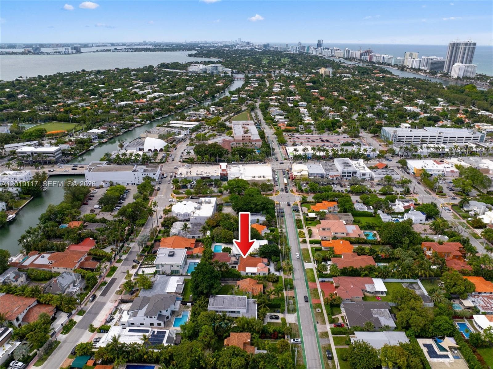 A12019117 — Miami Beach — 56