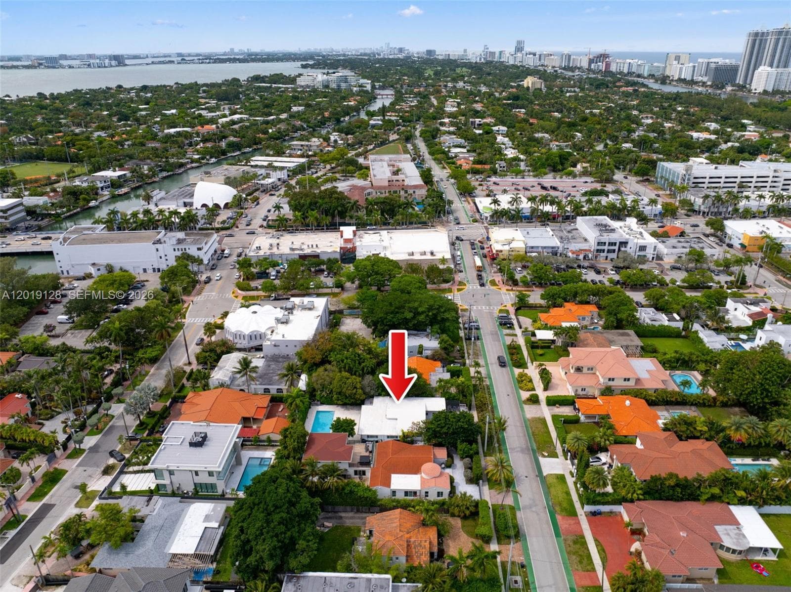 A12019128 — Miami Beach — 35
