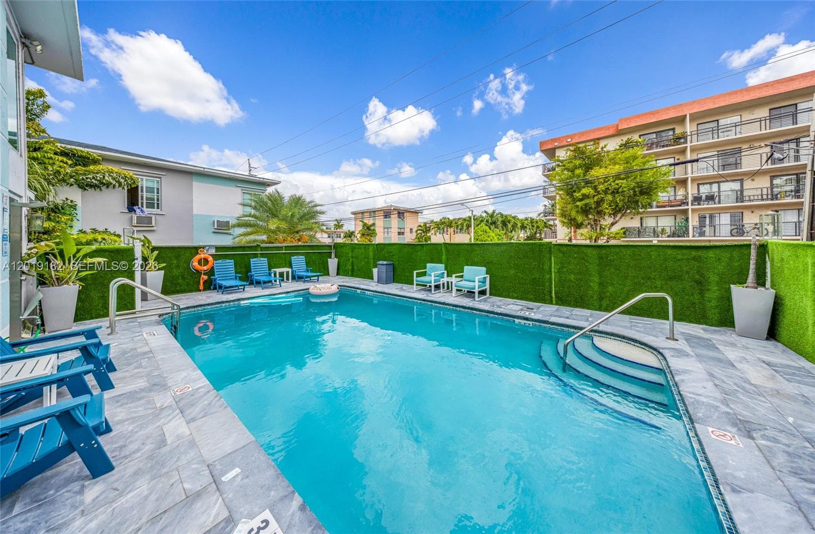 A12019182 — Miami Beach — 5