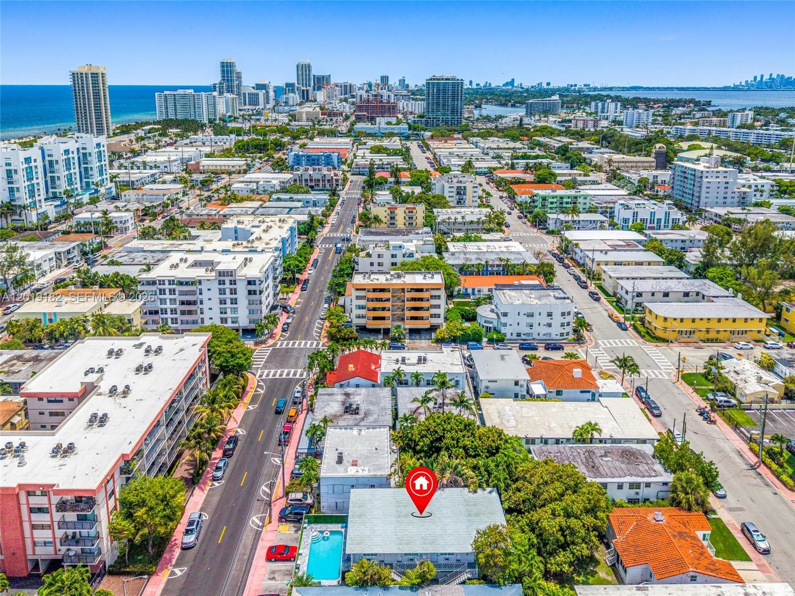 A12019182 — Miami Beach — 30