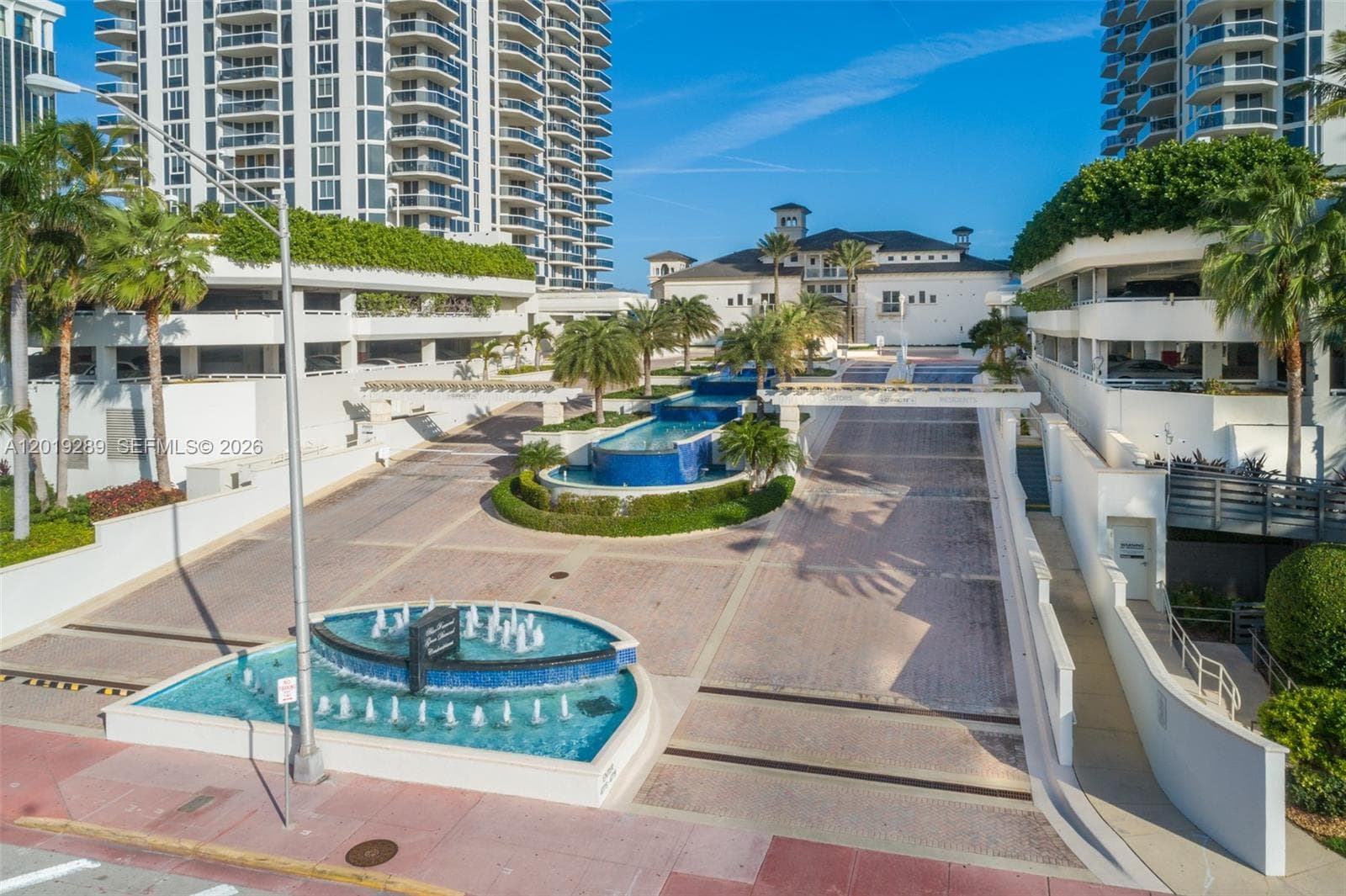 A12019289 — Miami Beach — 27