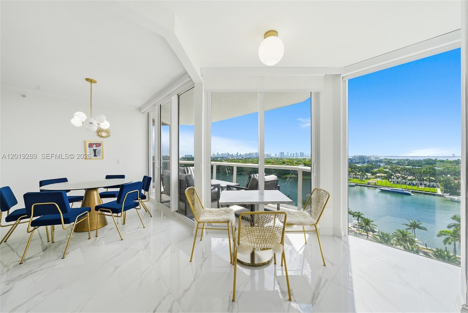 A12019289 — Miami Beach — 3