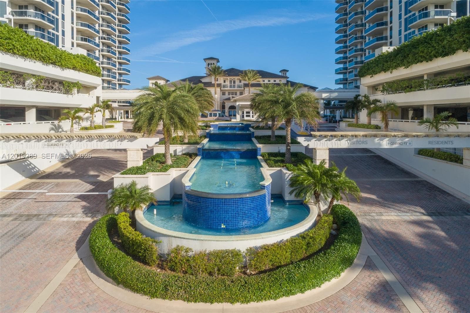 A12019289 — Miami Beach — 28