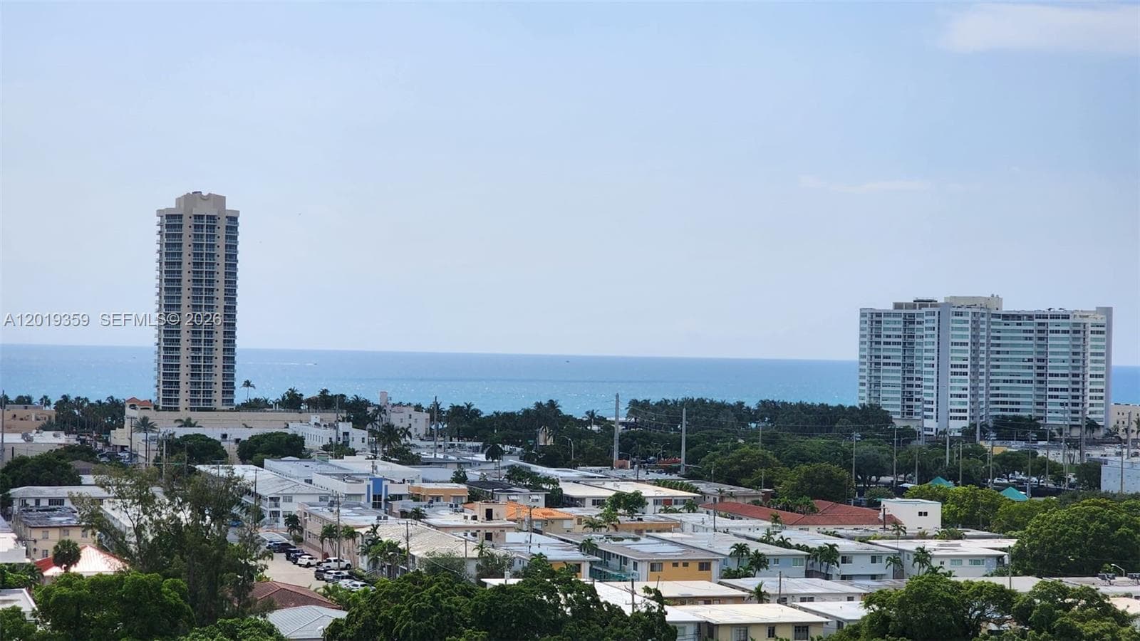 A12019359 — Miami Beach — 23