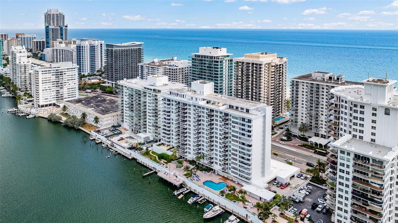 A12019424 — Miami Beach