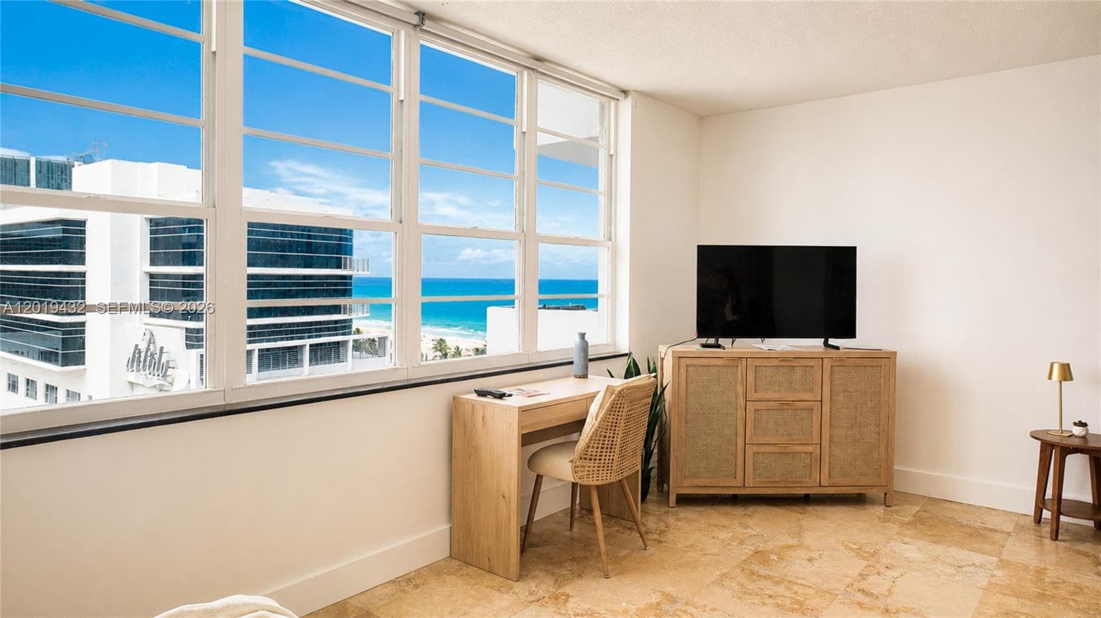A12019432 — Miami Beach — 3