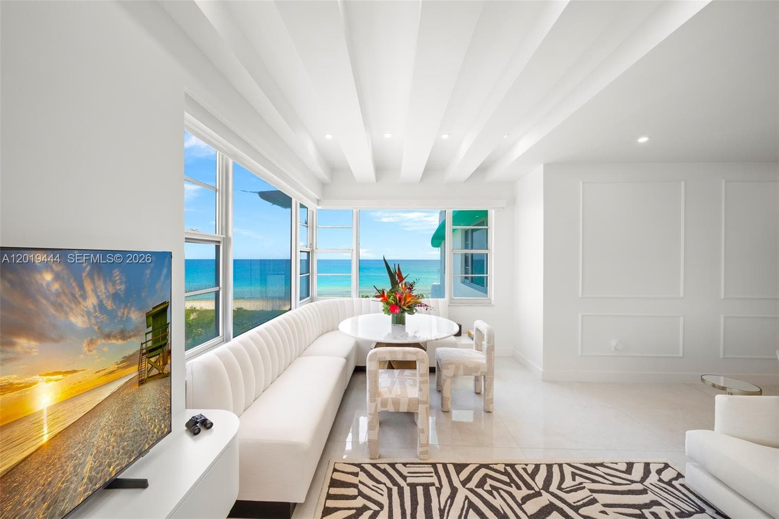A12019444 — Miami Beach — 2