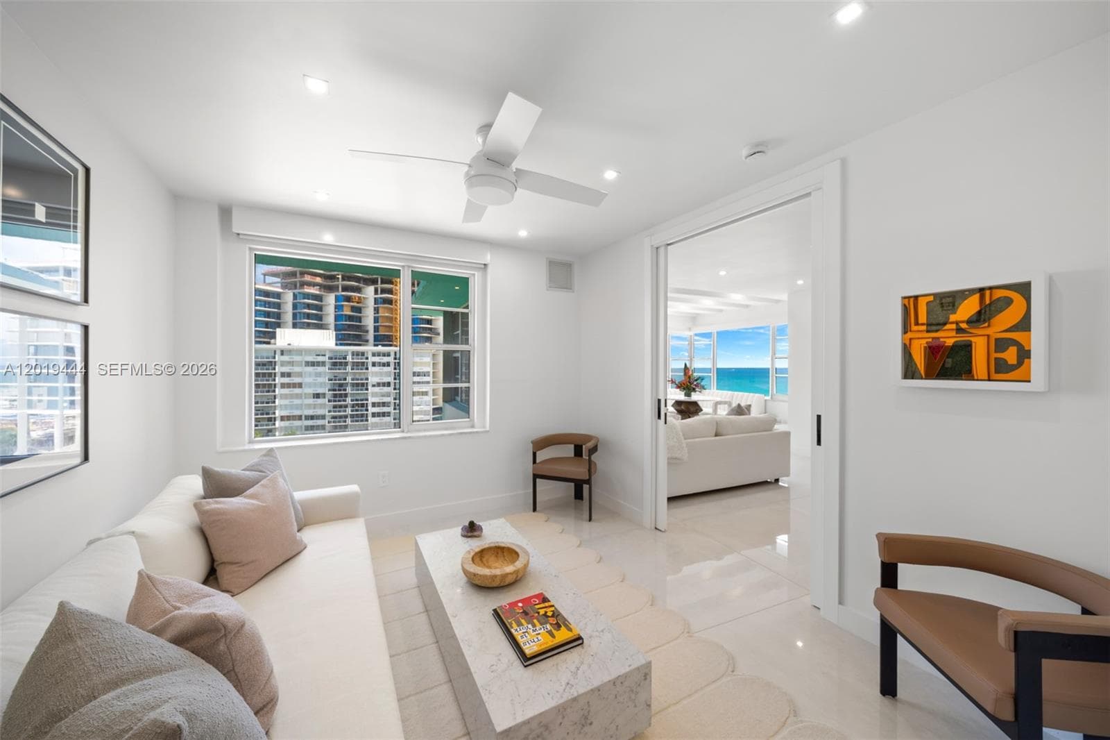A12019444 — Miami Beach — 26