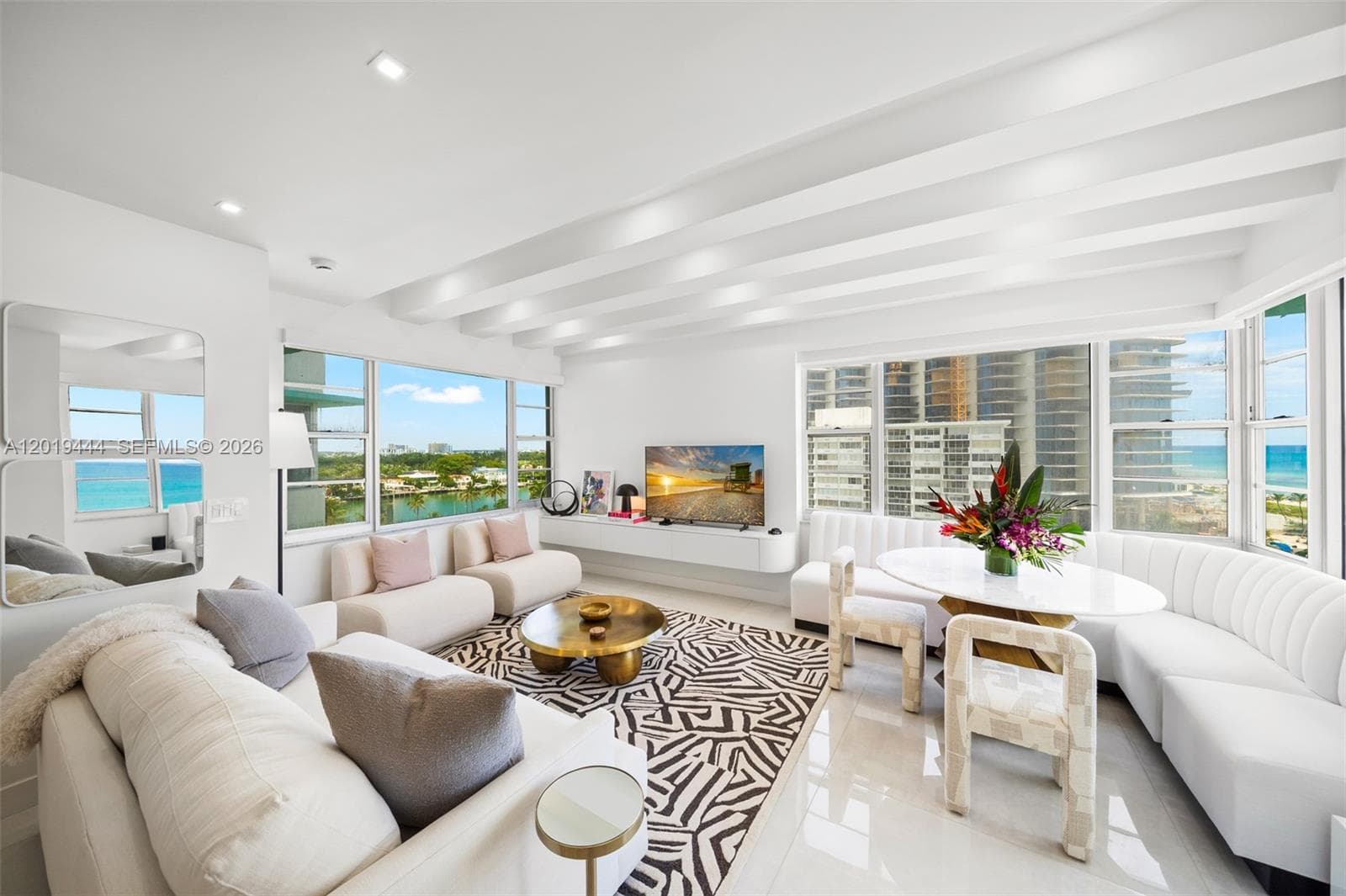 A12019444 — Miami Beach — 7