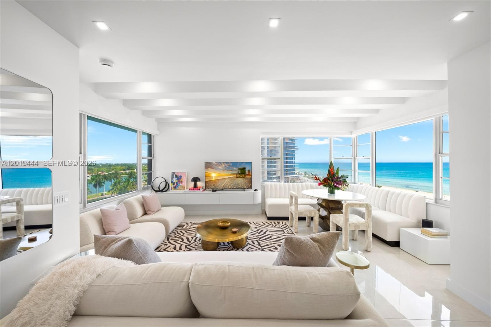 A12019444 — Miami Beach