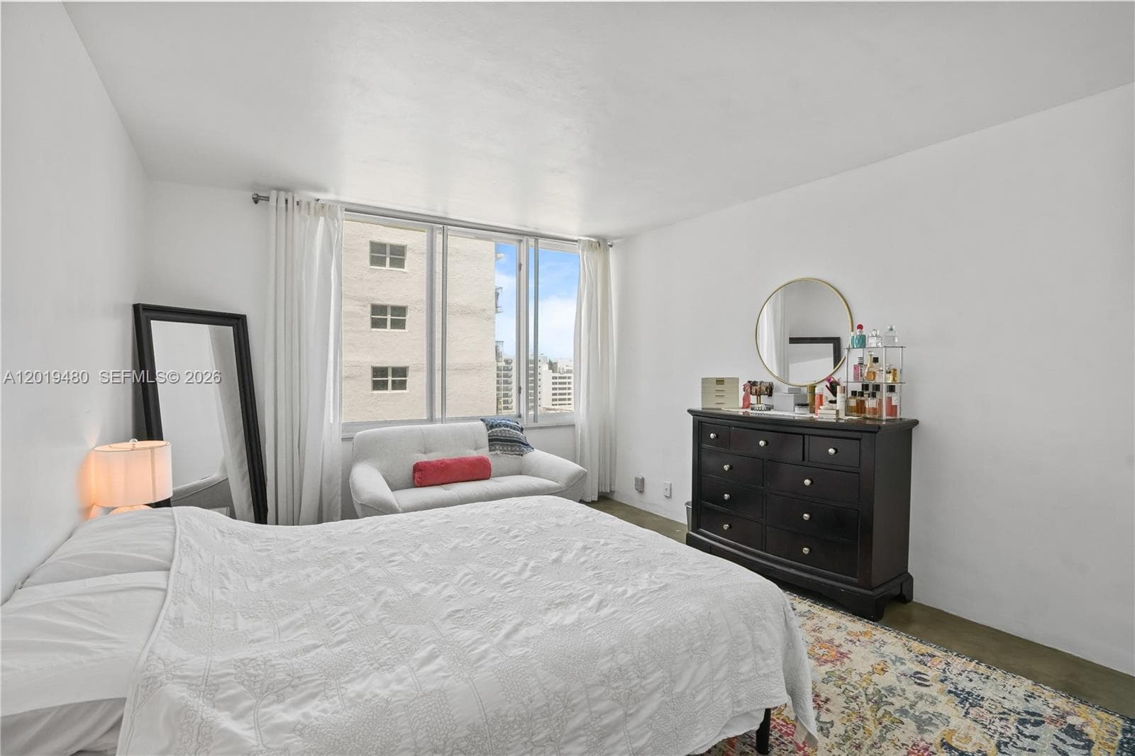 A12019480 — Miami Beach — 17