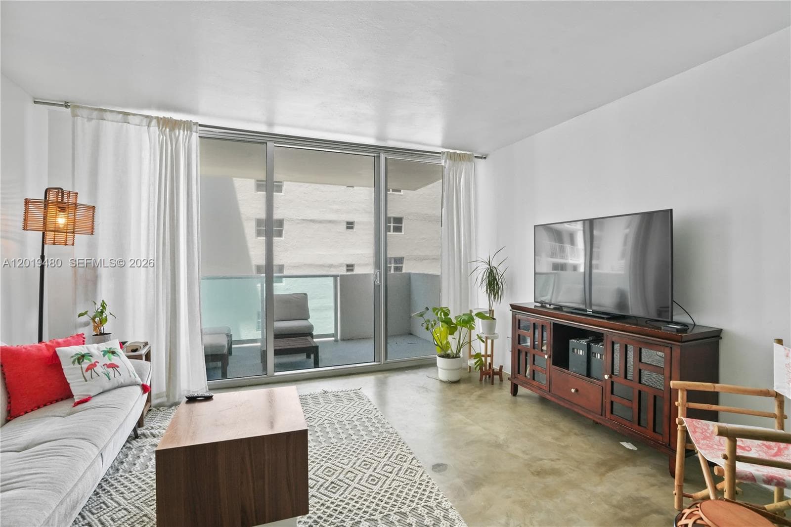 A12019480 — Miami Beach — 5