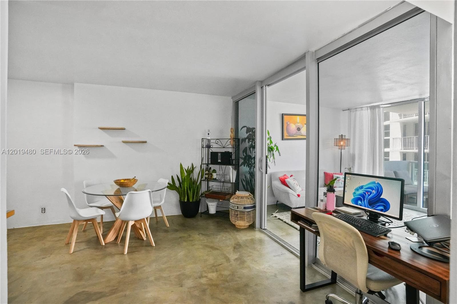 A12019480 — Miami Beach — 15