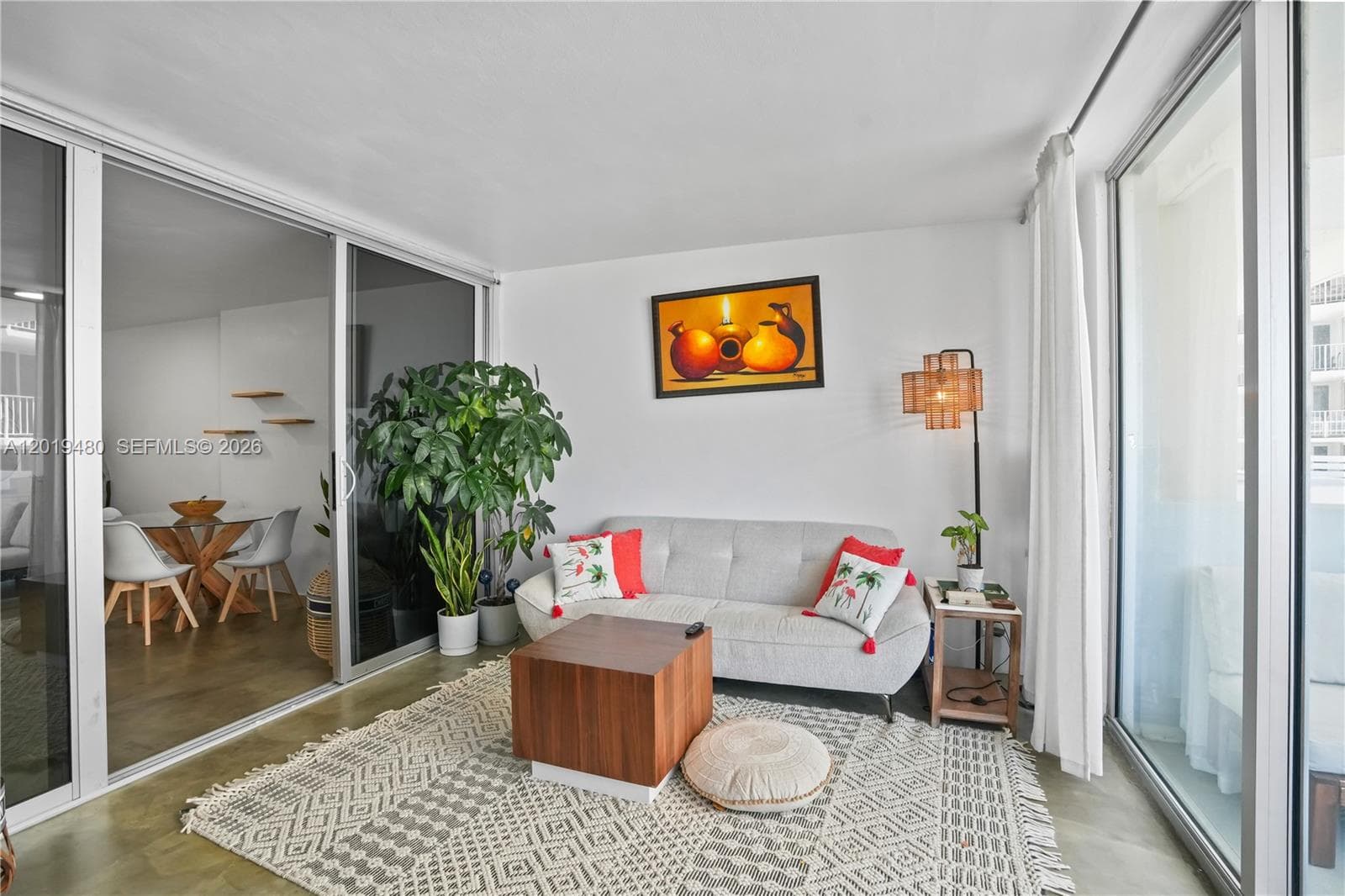A12019480 — Miami Beach — 4