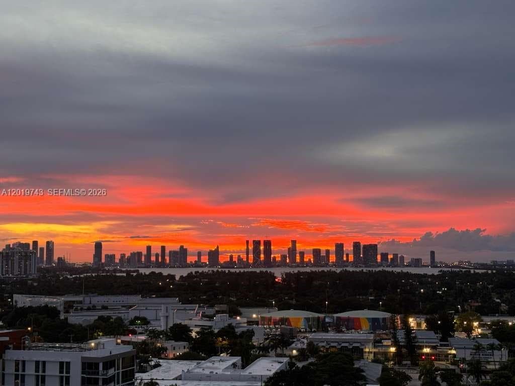 A12019743 — Miami Beach