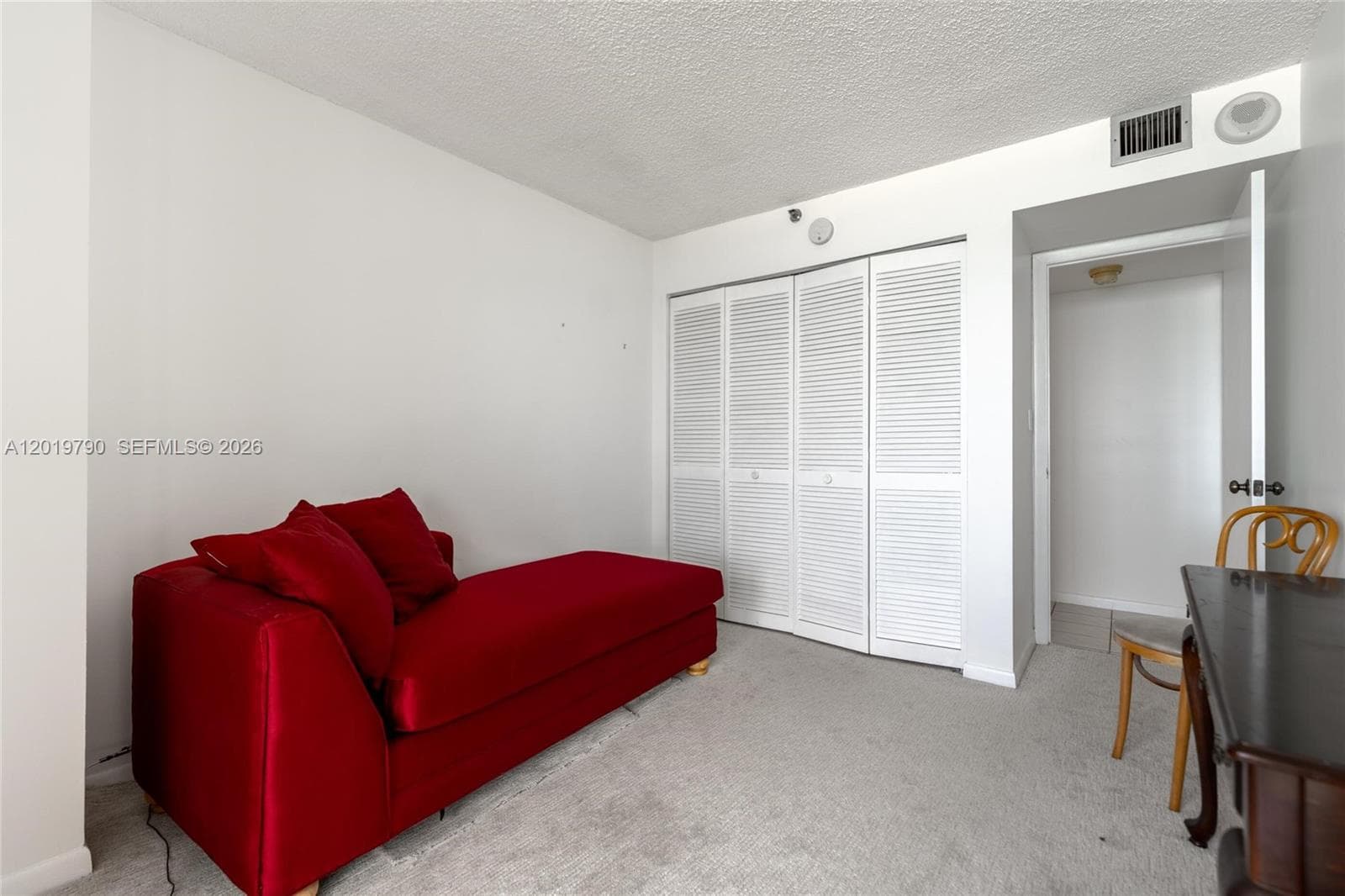 A12019790 — Miami Beach — 13