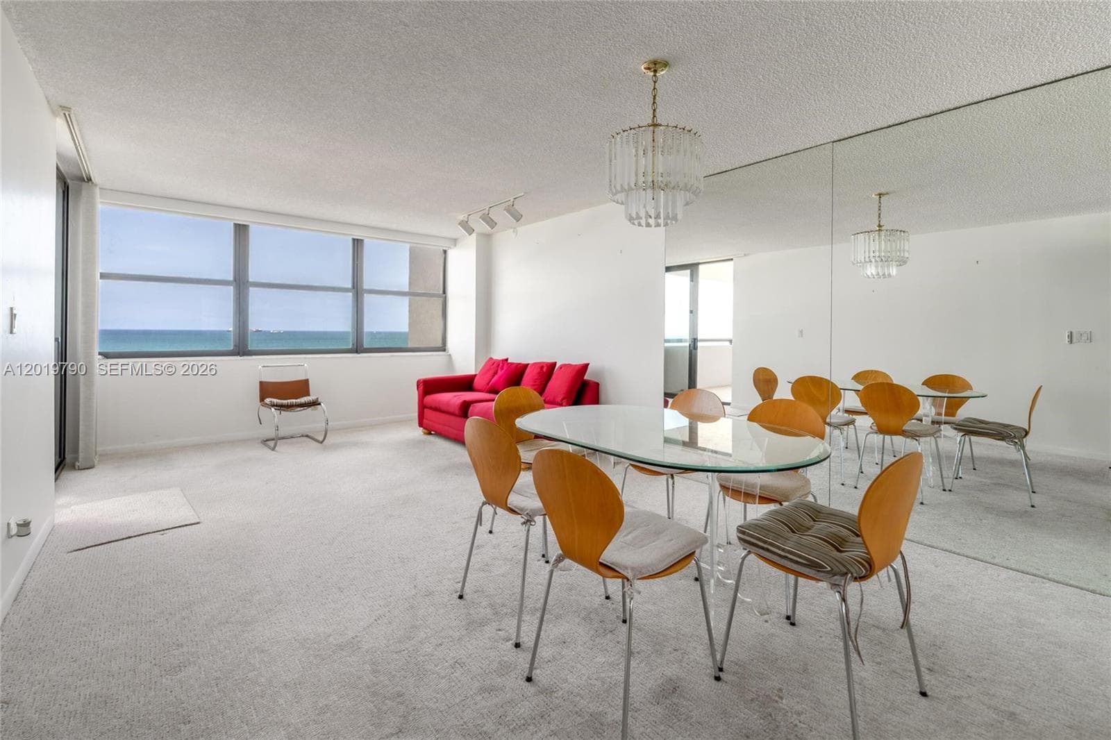 A12019790 — Miami Beach — 11