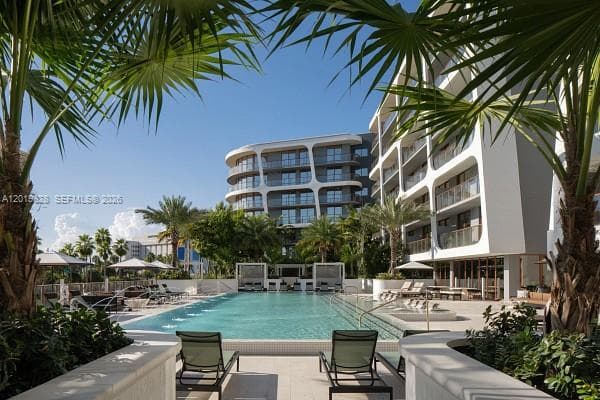 A12019828 — Miami Beach — 26