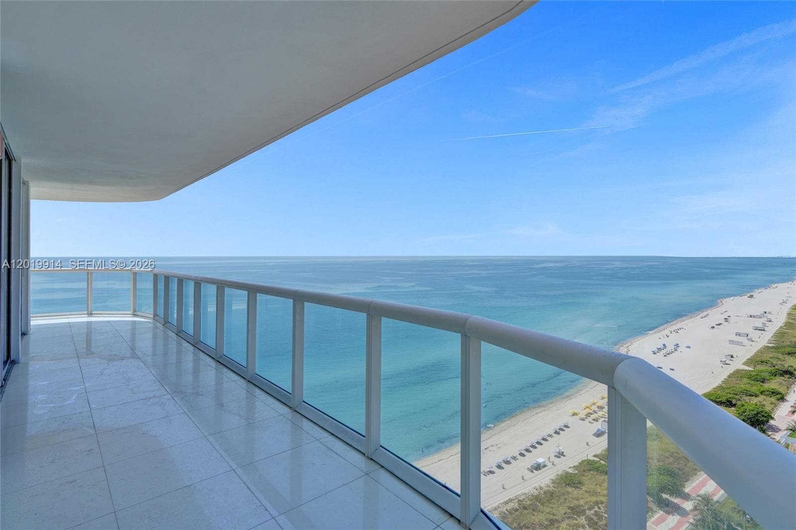 A12019914 — Miami Beach — 16