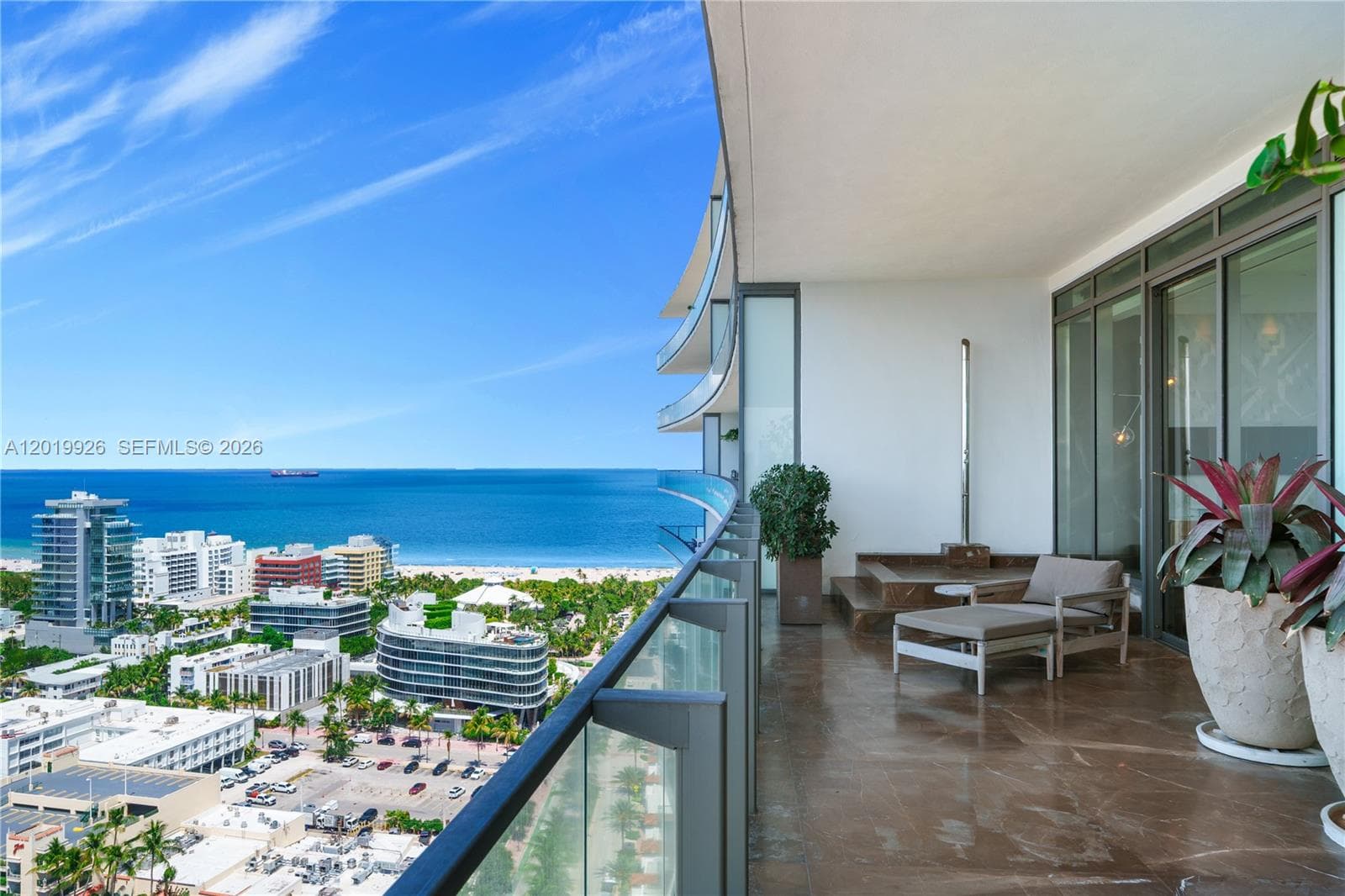 A12019926 — Miami Beach — 64
