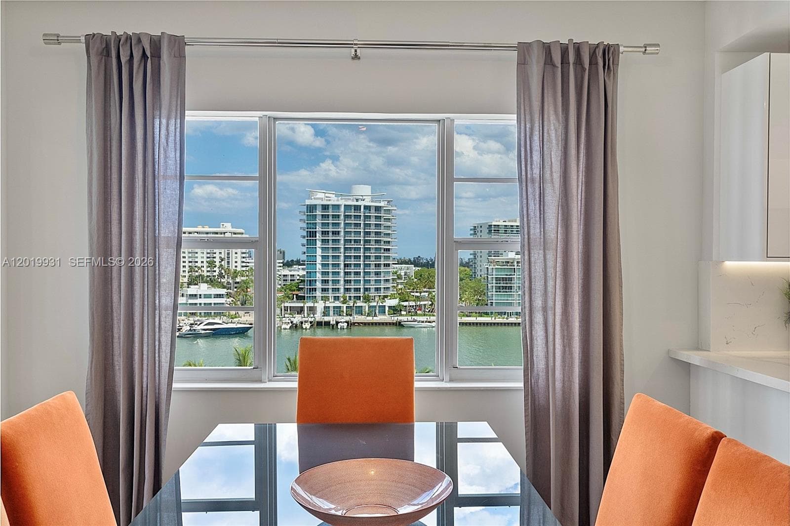 A12019931 — Miami Beach — 16