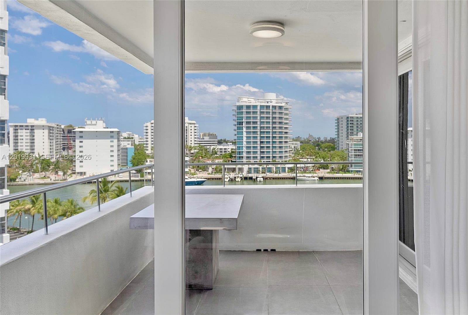 A12019931 — Miami Beach — 7