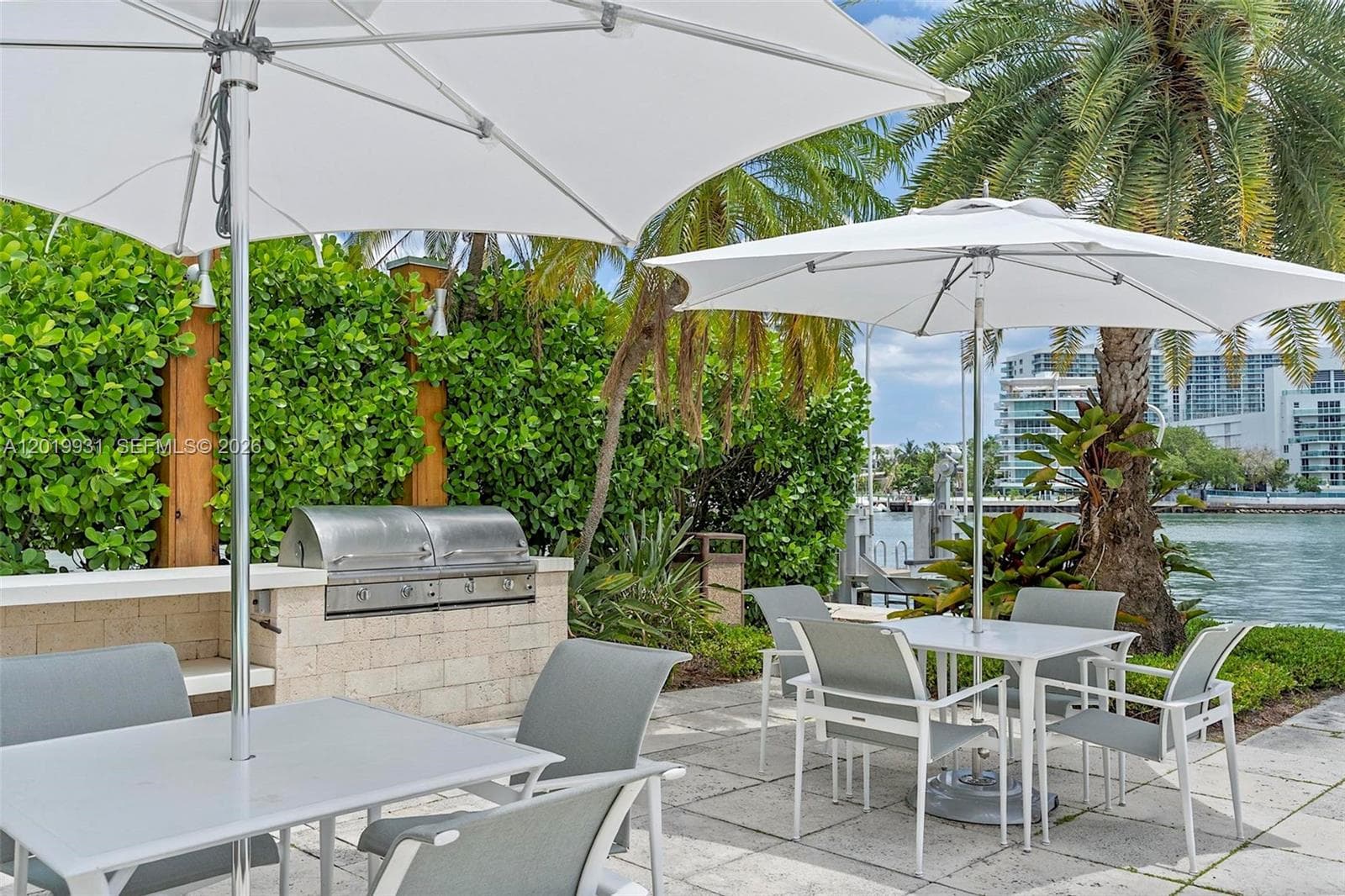 A12019931 — Miami Beach — 45