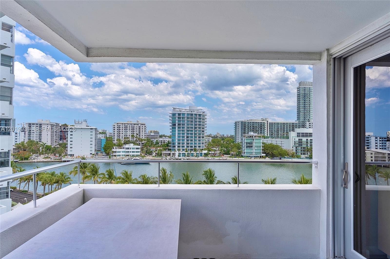 A12019931 — Miami Beach — 8