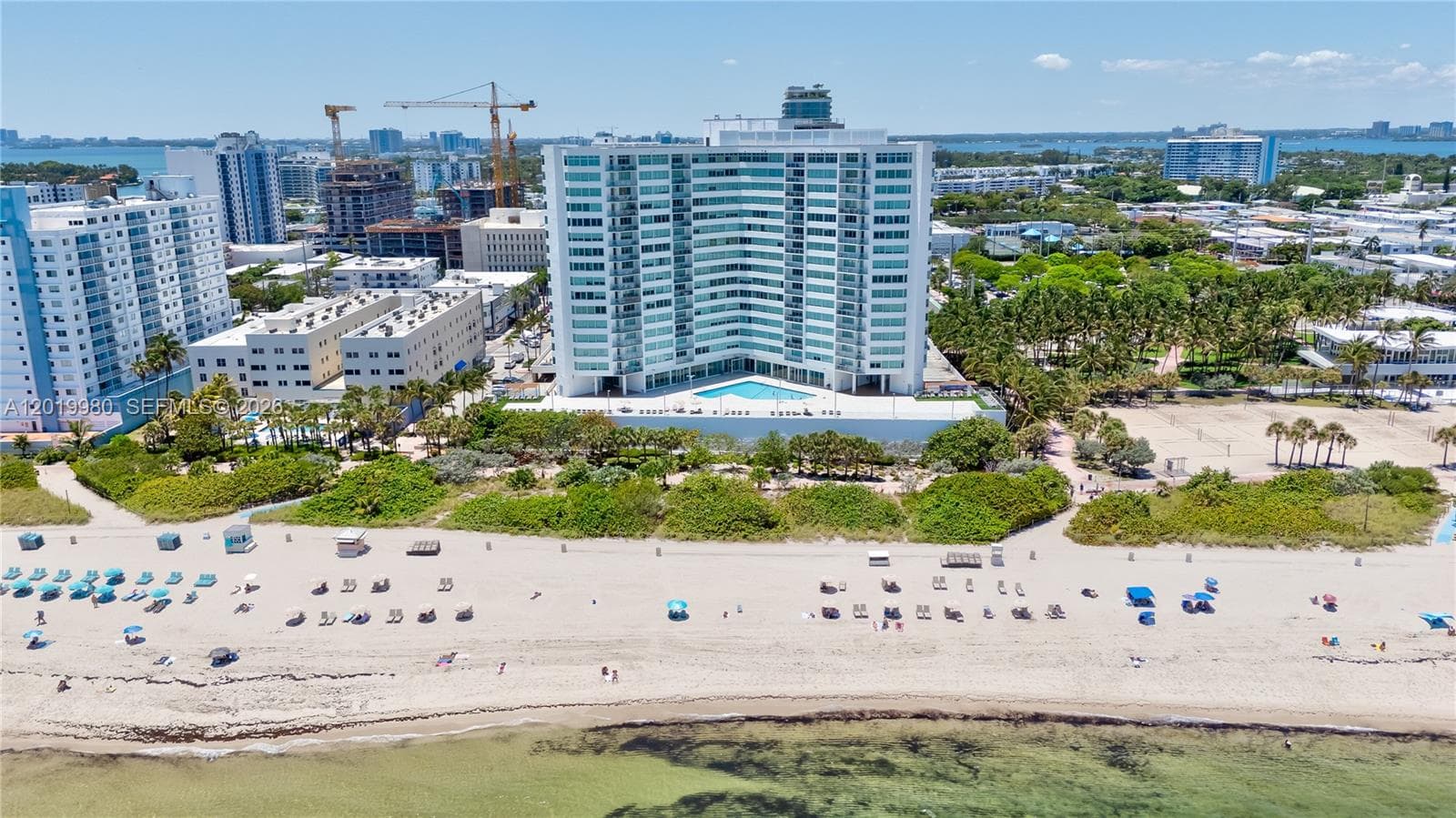 A12019980 — Miami Beach — 27