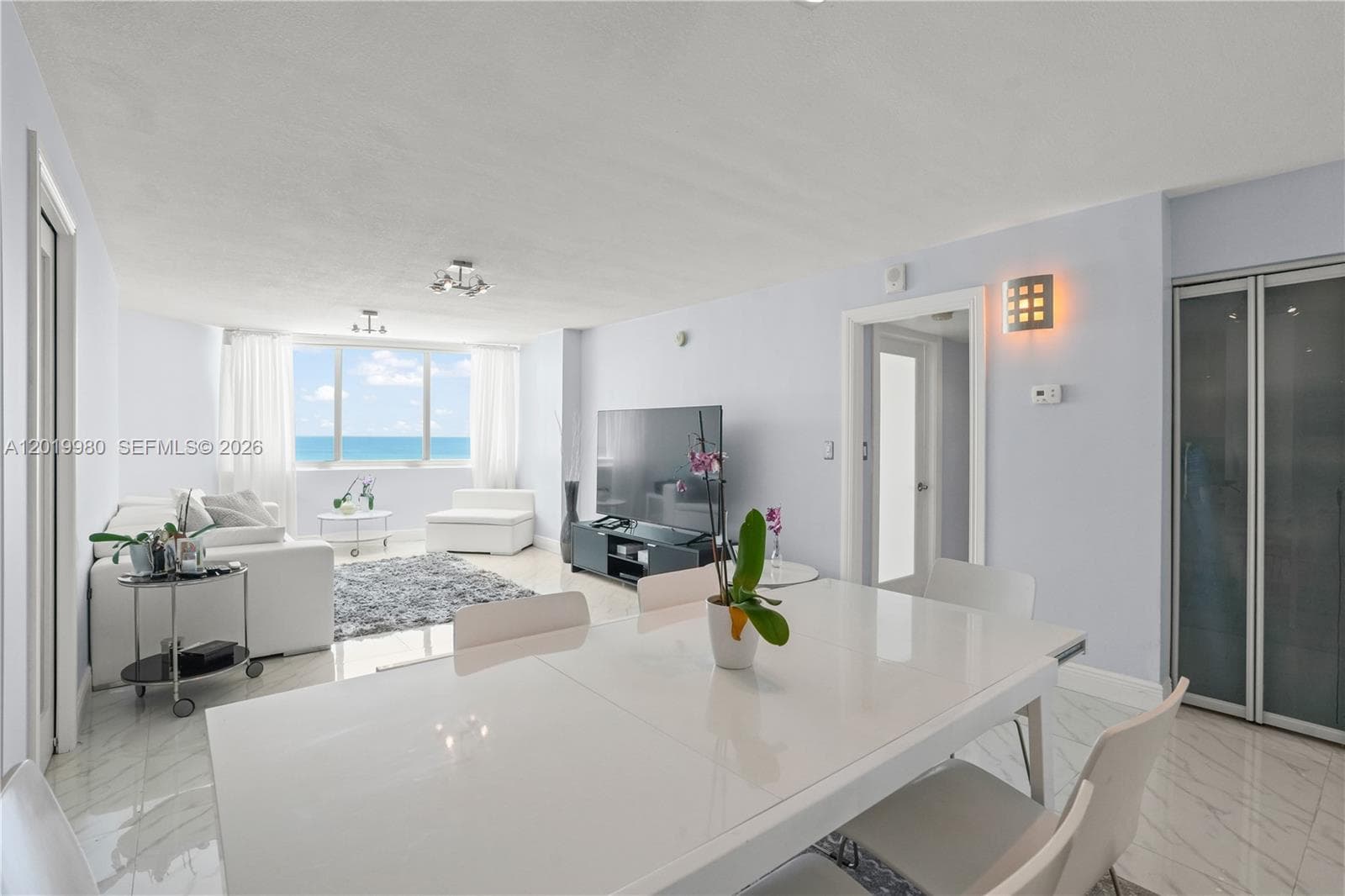 A12019980 — Miami Beach — 7