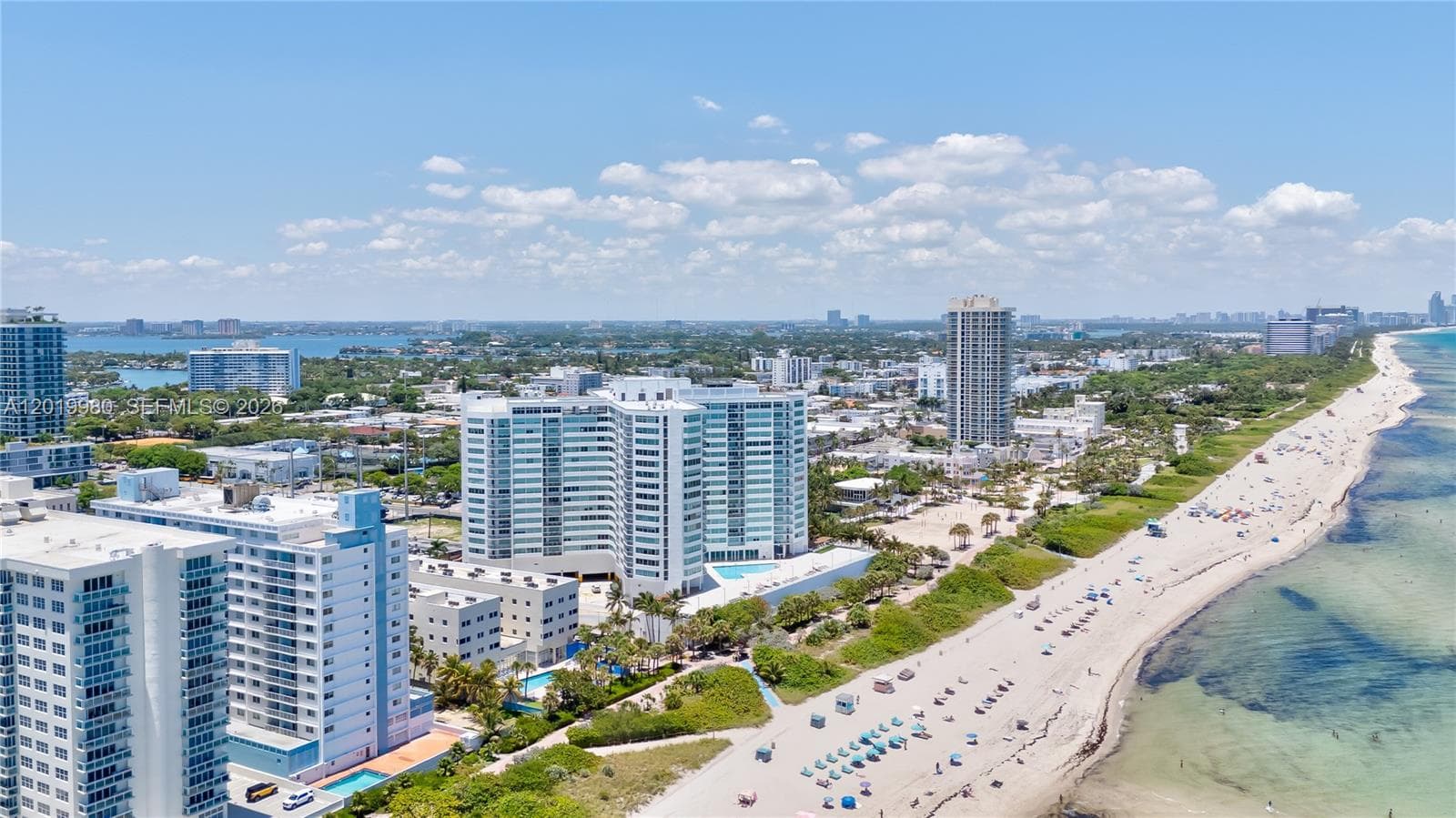 A12019980 — Miami Beach — 28