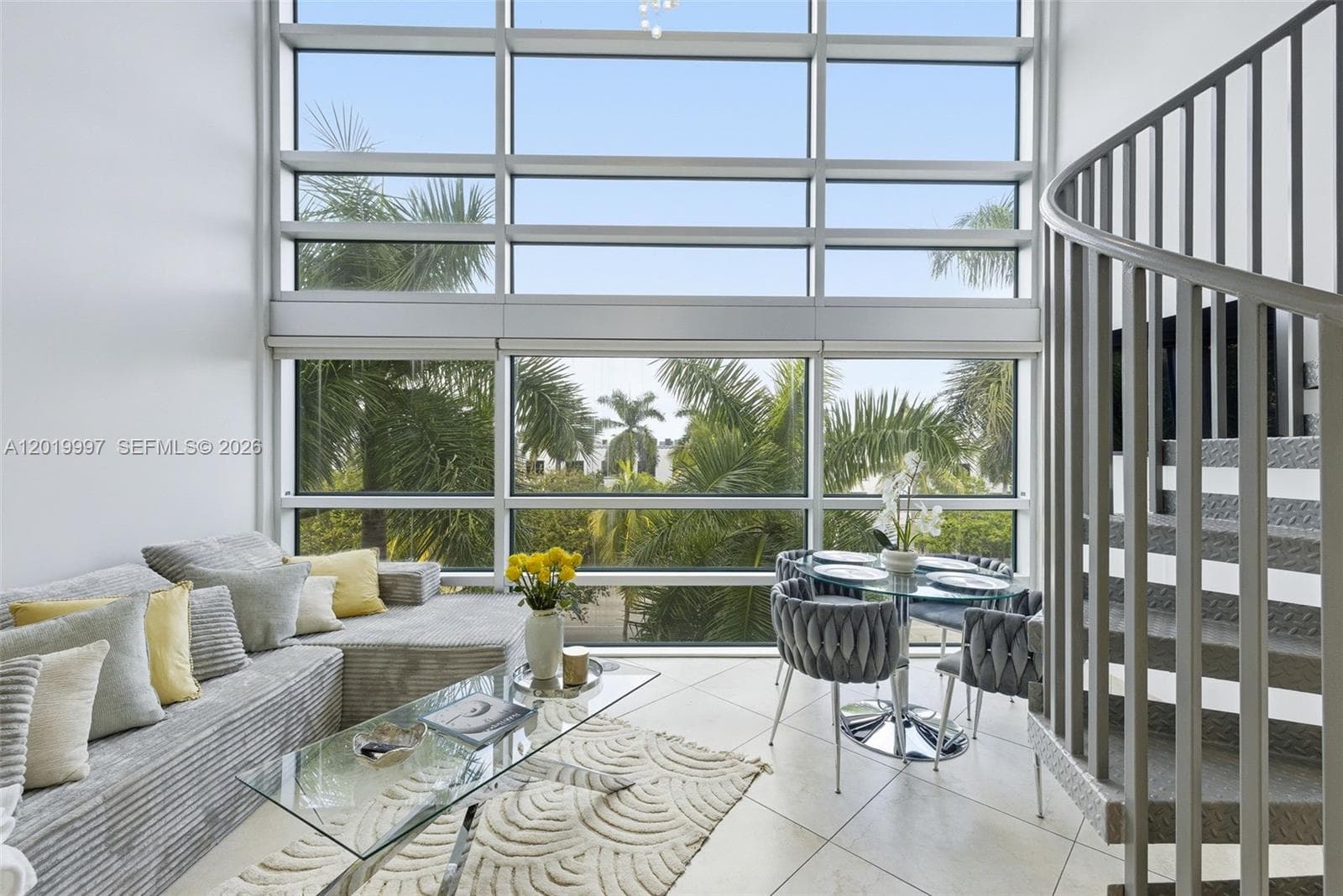 A12019997 — Miami Beach