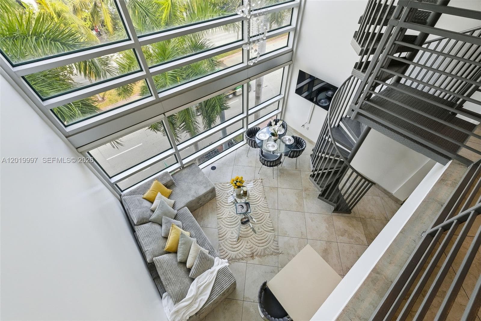 A12019997 — Miami Beach — 11