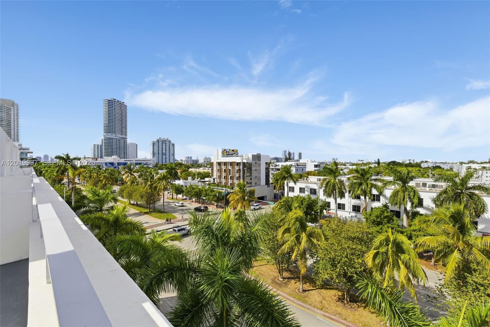 A12019997 — Miami Beach — 31