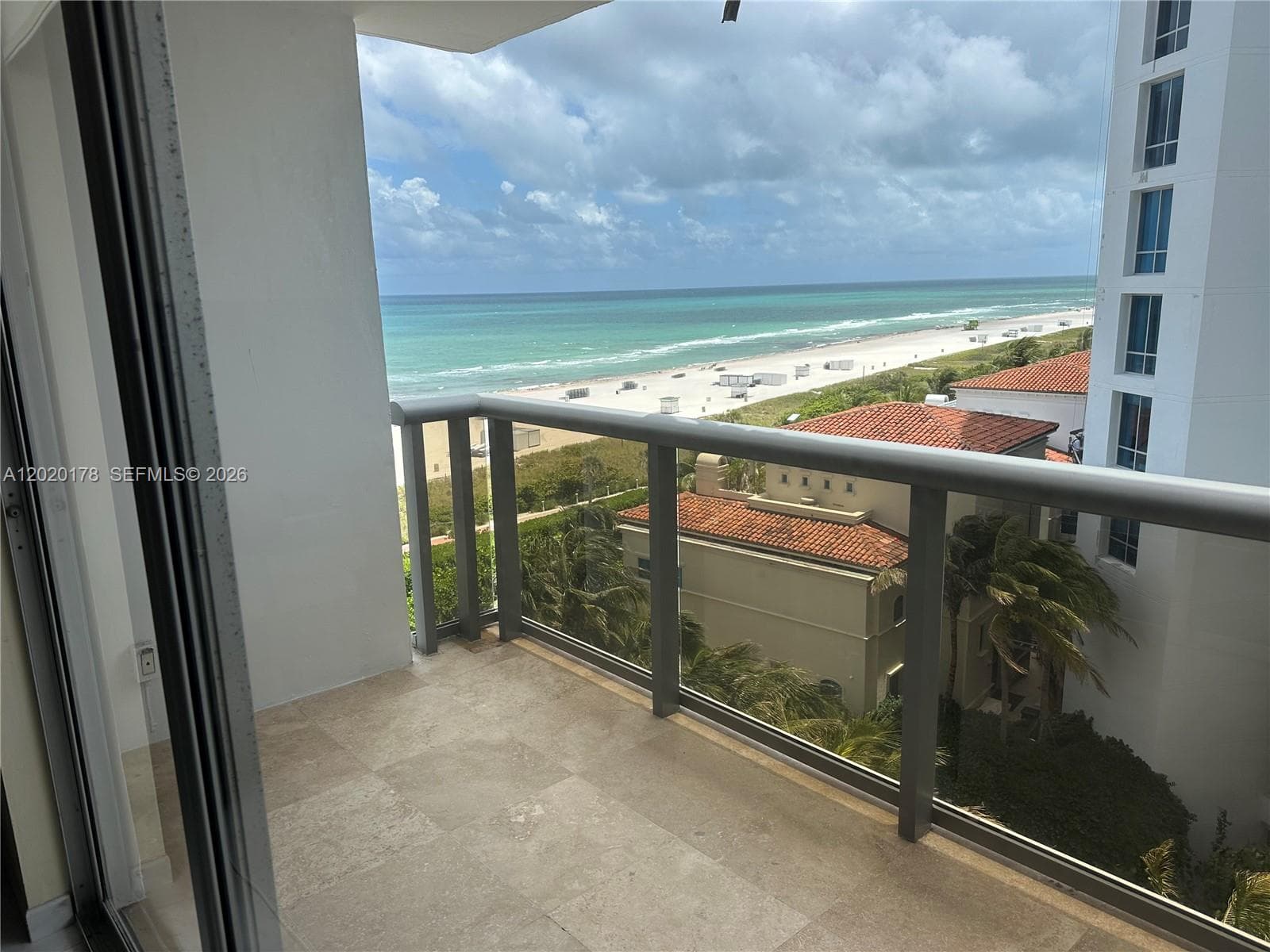 A12020178 — Miami Beach