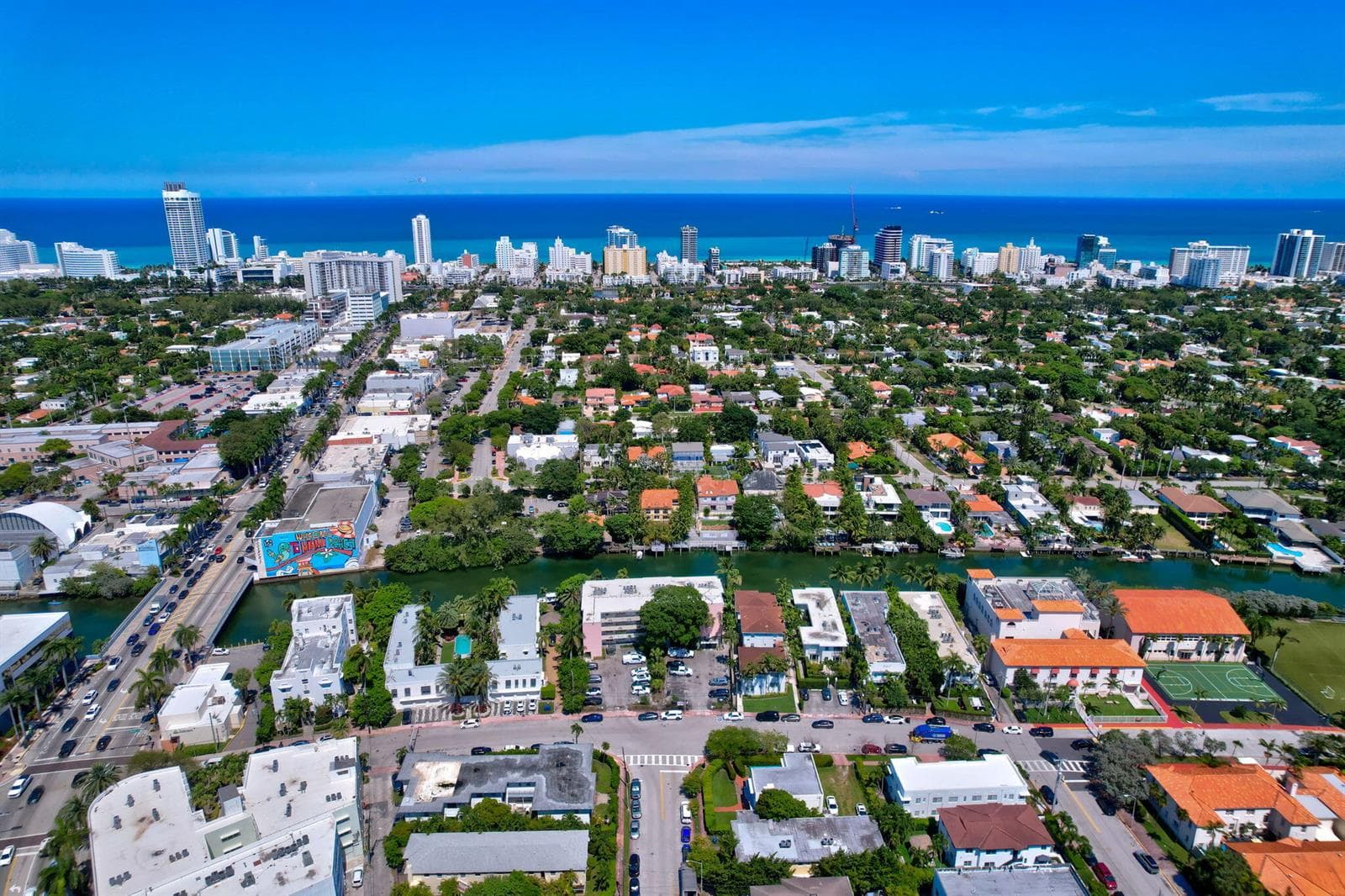 B26029293 — Miami Beach — 34