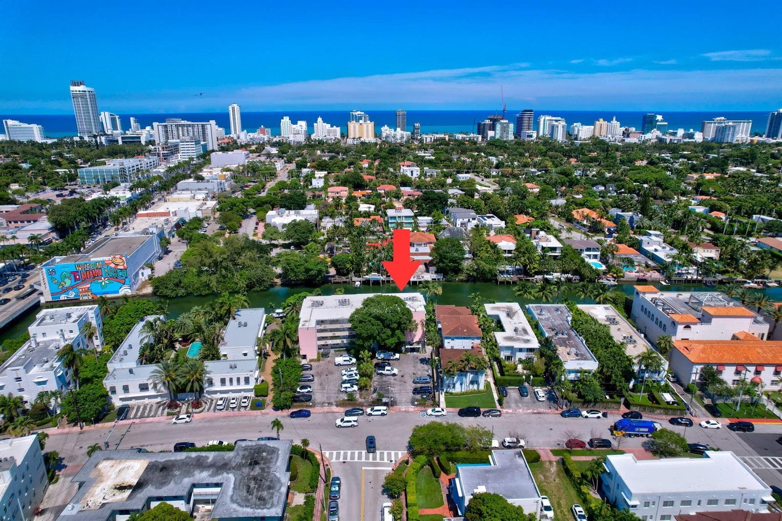 B26029293 — Miami Beach — 29