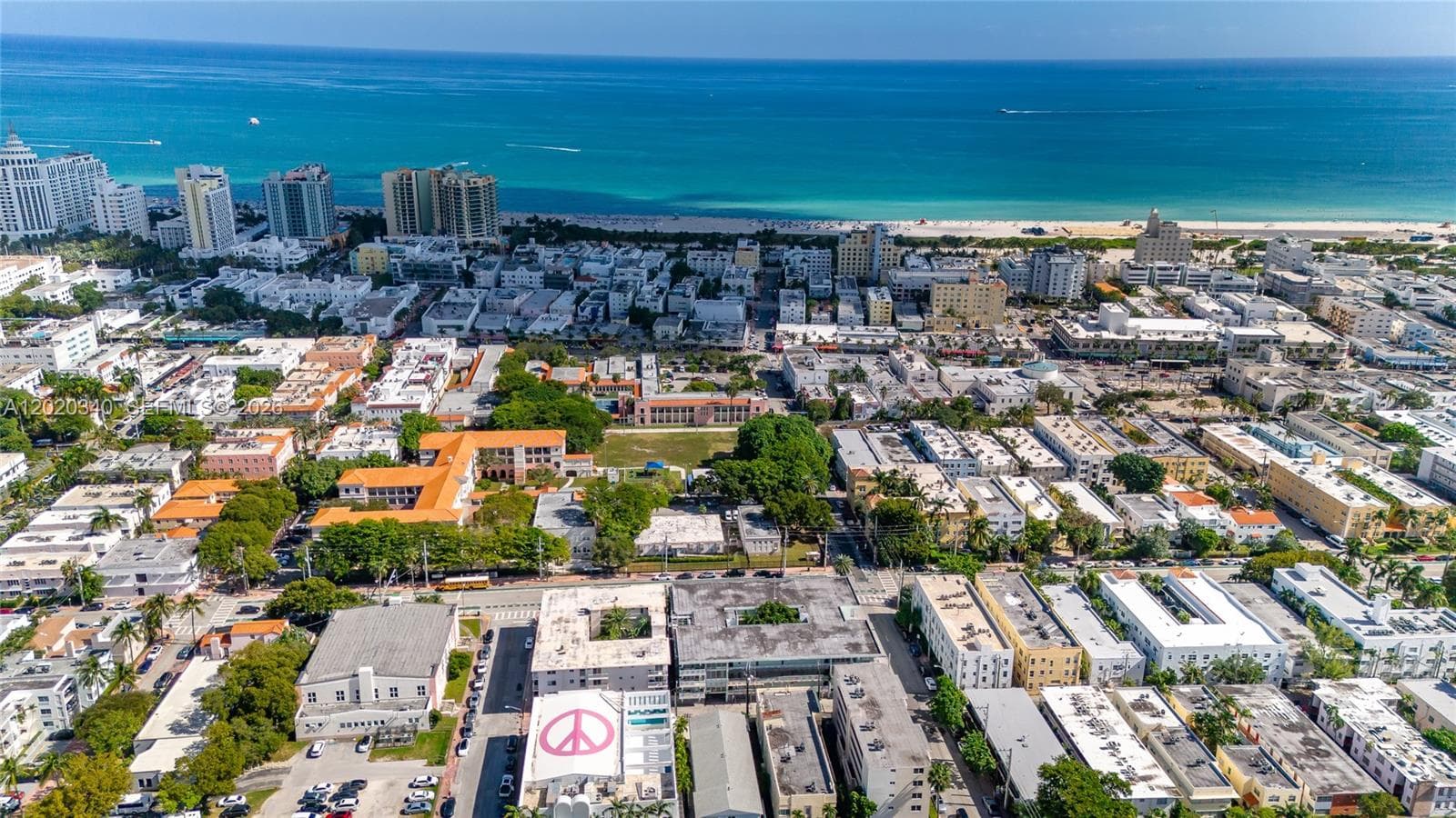 A12020340 — Miami Beach — 52