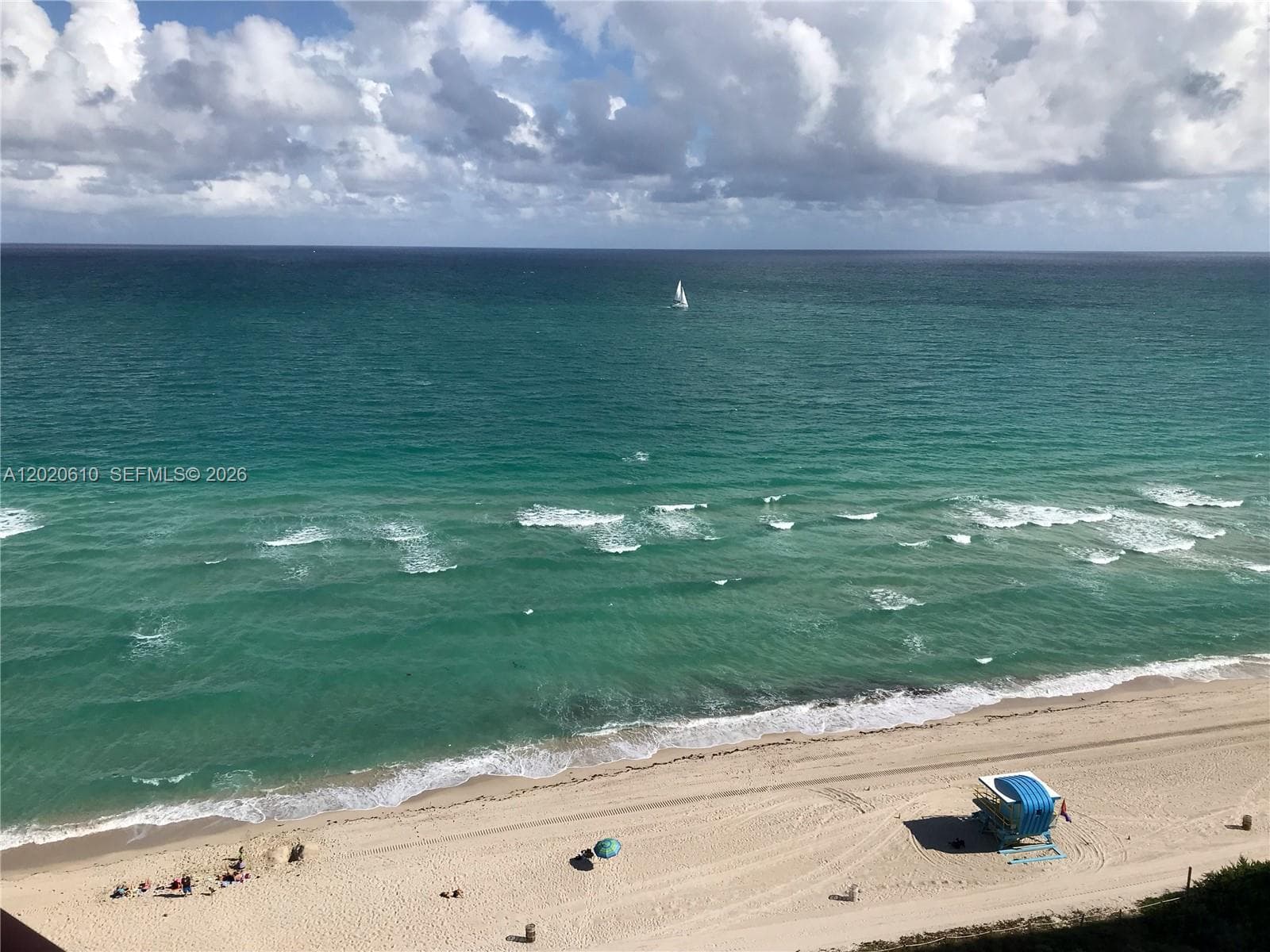 A12020610 — Miami Beach — 5