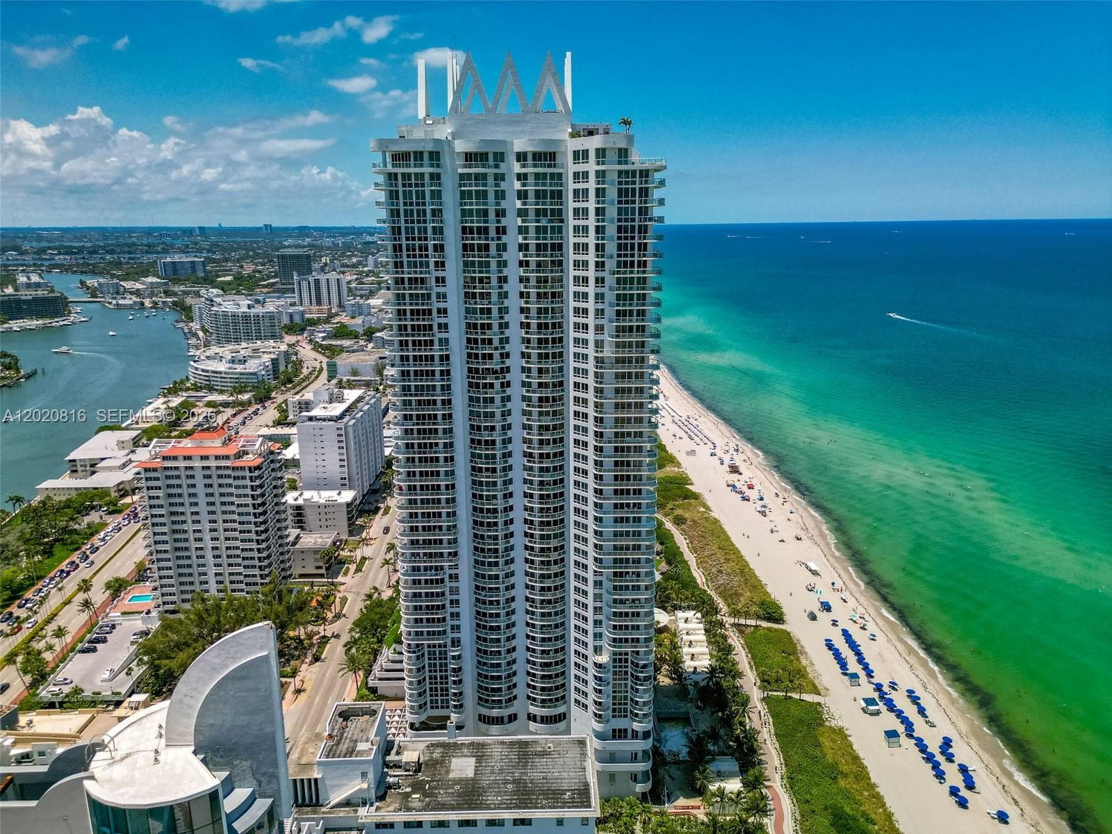 A12020816 — Miami Beach — 23