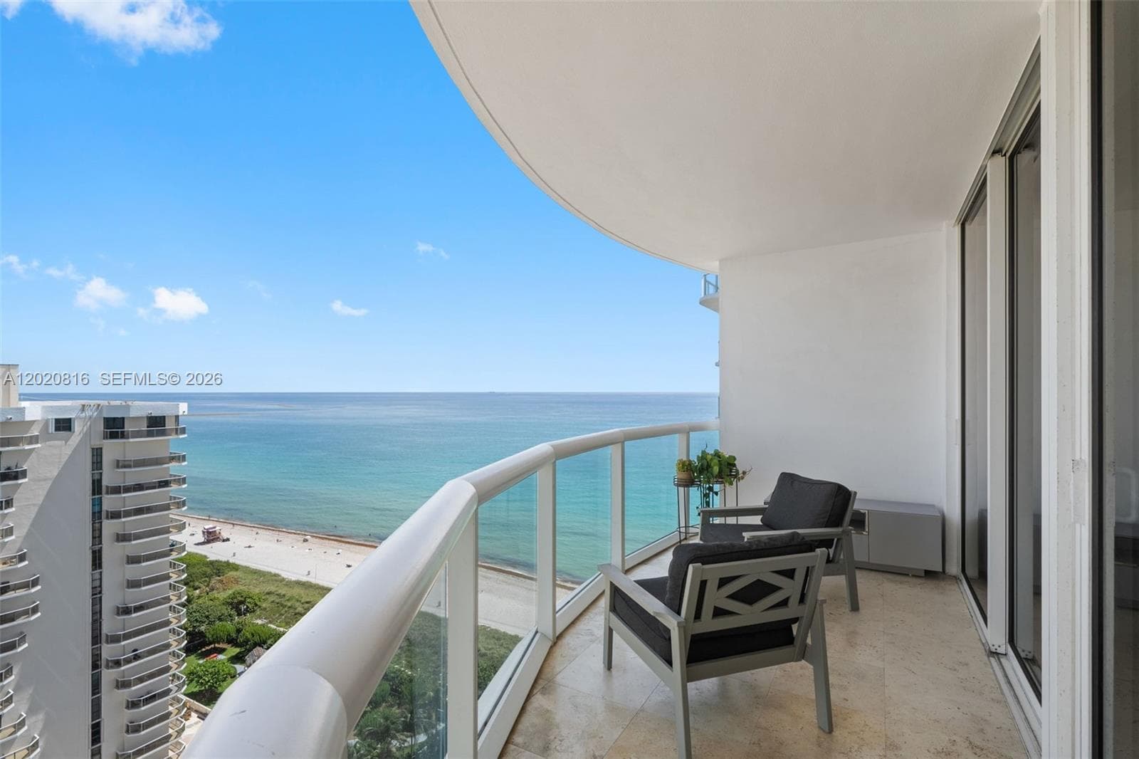 A12020816 — Miami Beach