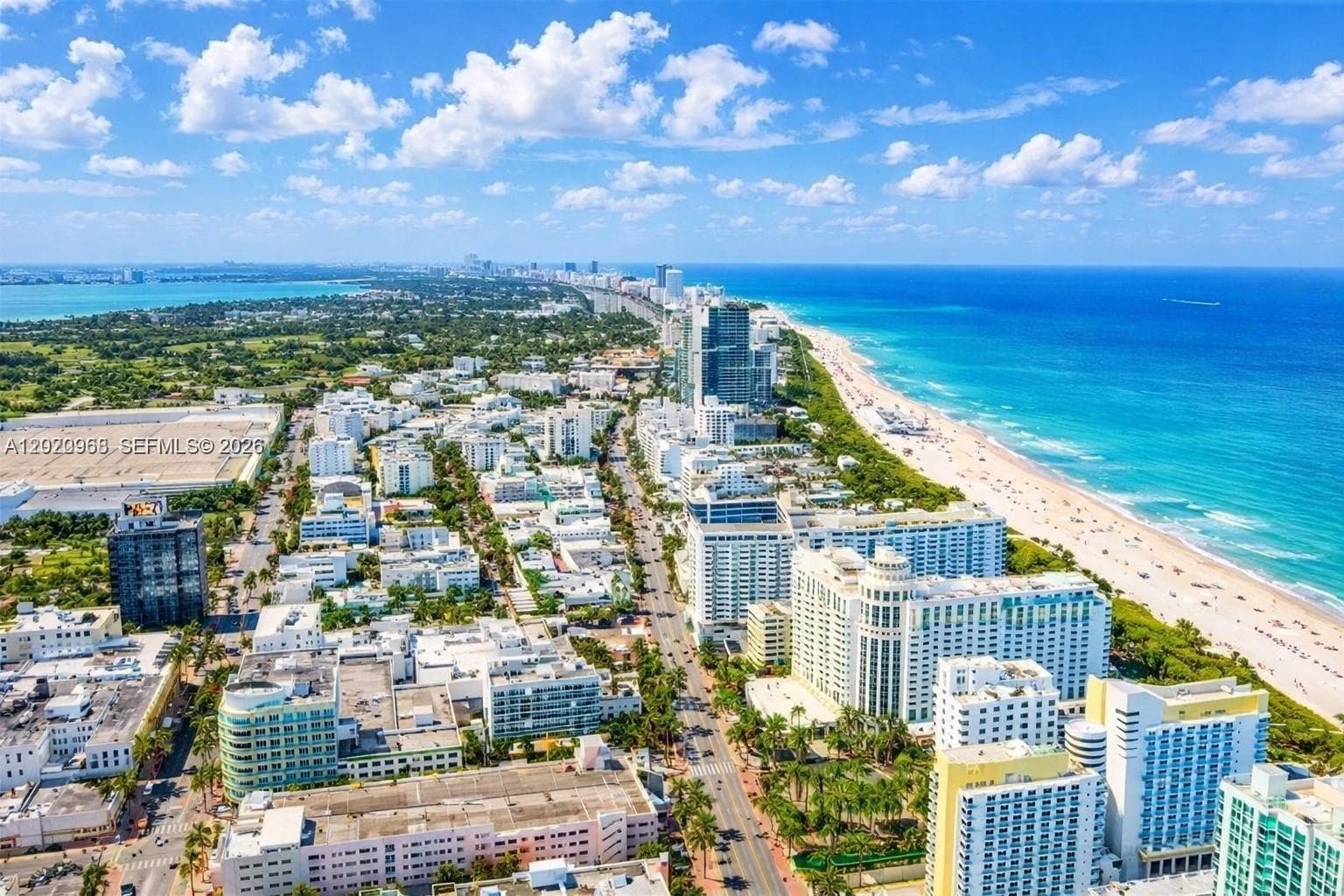 A12020968 — Miami Beach — 15