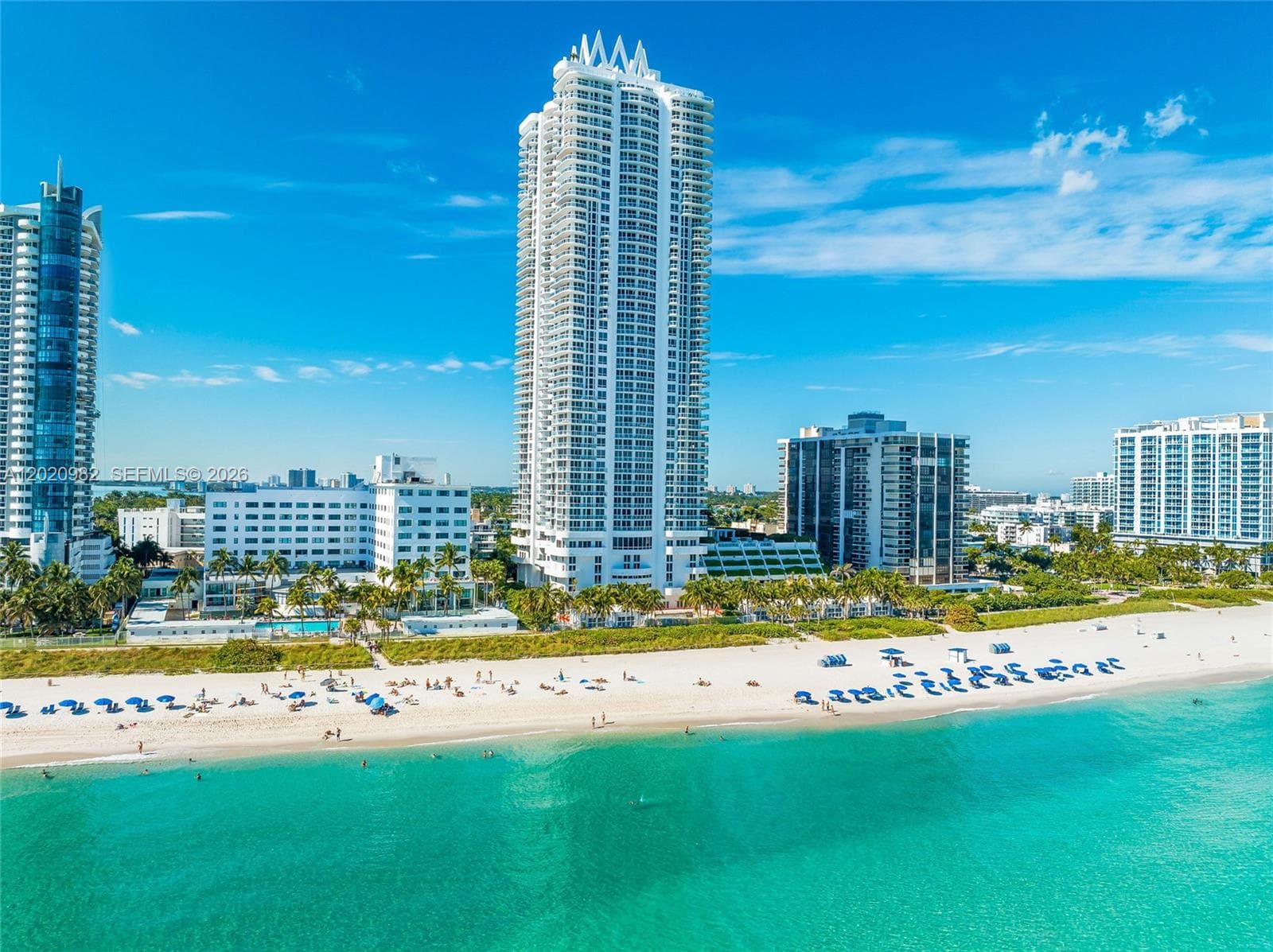 A12020982 — Miami Beach — 74