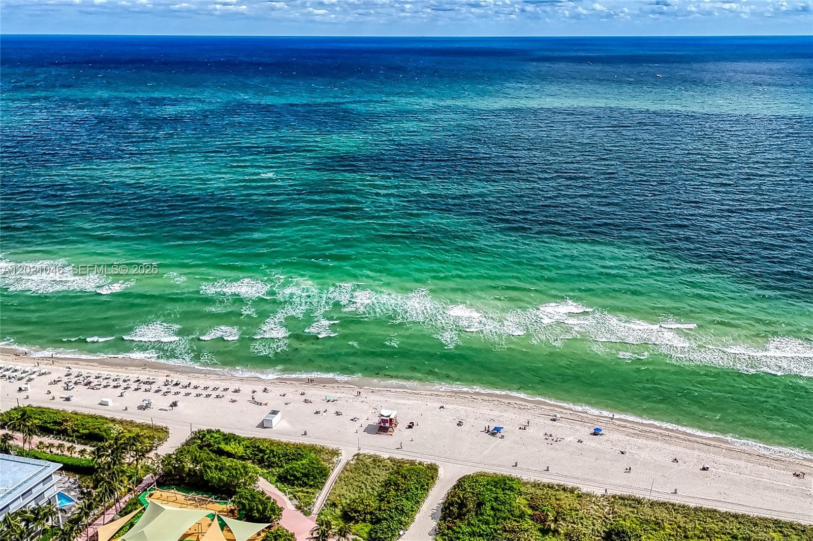 A12021046 — Miami Beach — 31