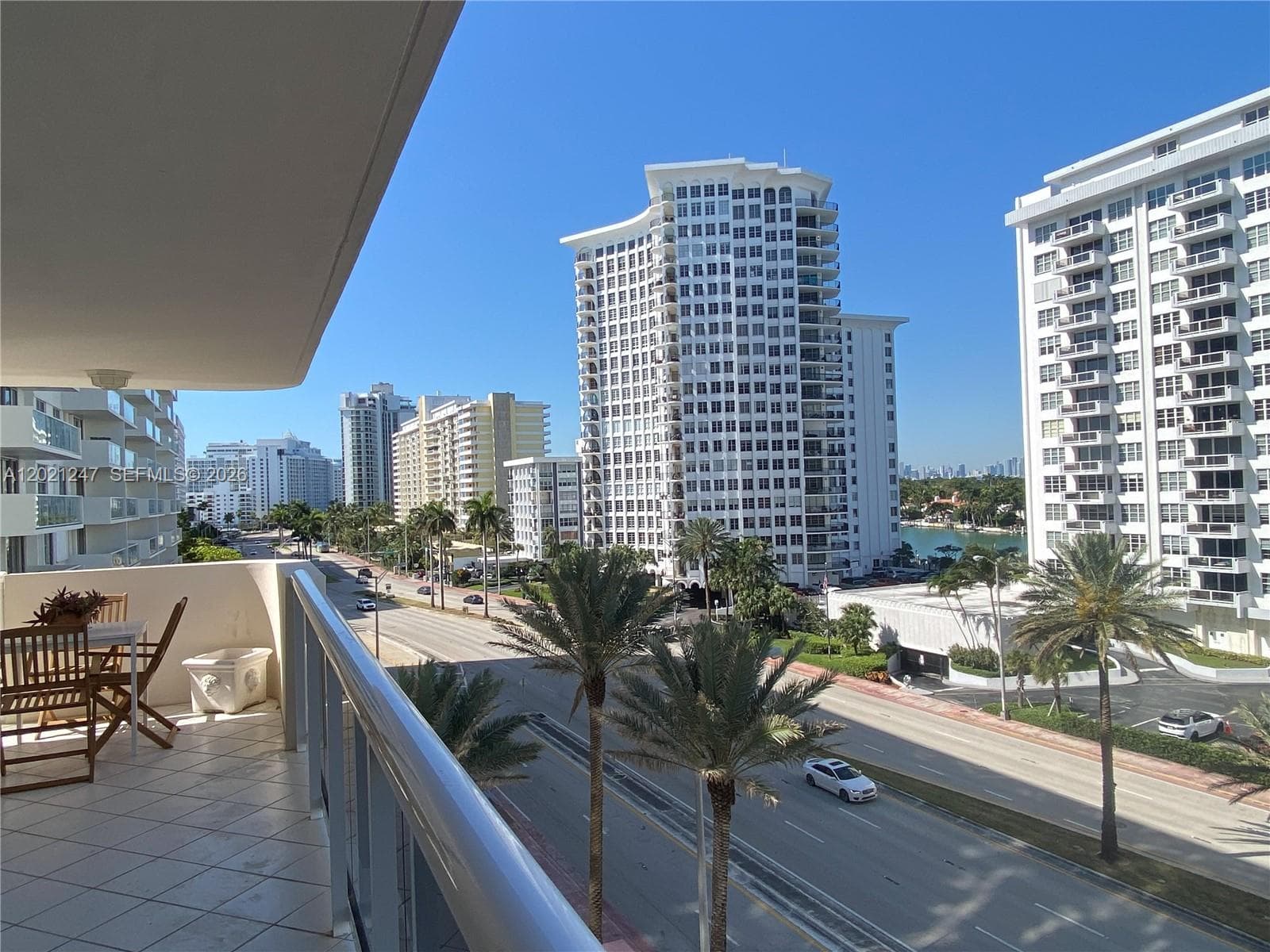 A12021247 — Miami Beach — 15