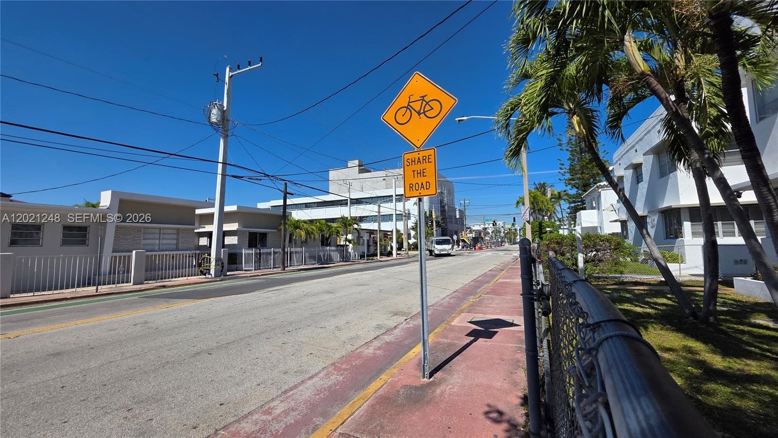 A12021248 — Miami Beach — 35